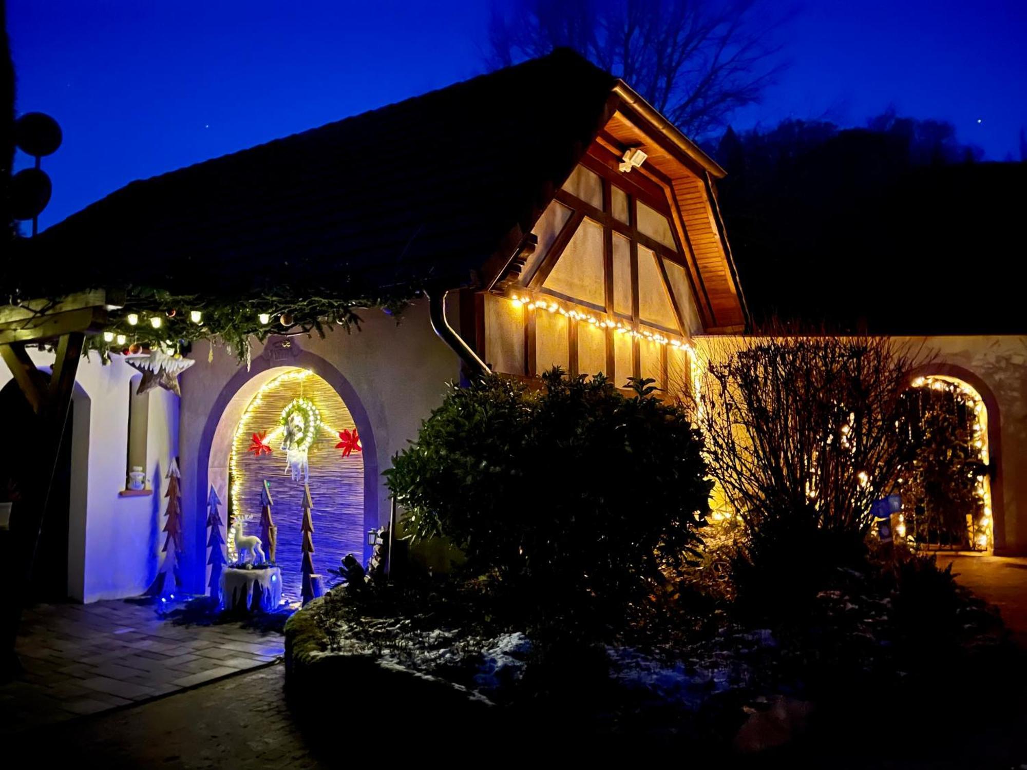 Lo'Gite L'Allee Du Val Lalaye Exterior photo